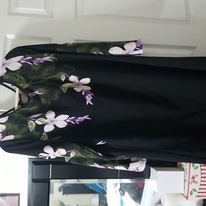 Black floral dress size 1xl